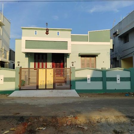 Thirunallar Ganesha'S Homestay Karaikal Buitenkant foto