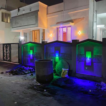 Thirunallar Ganesha'S Homestay Karaikal Buitenkant foto