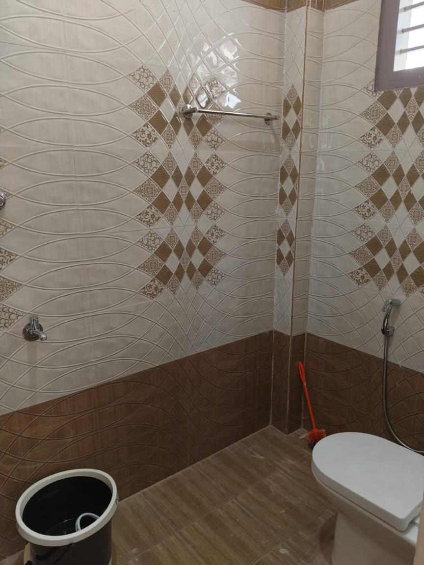 Thirunallar Ganesha'S Homestay Karaikal Buitenkant foto